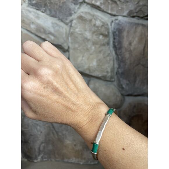 Vintage Sterling Silver Minimalist Cuff Bracelet Green Leather Wrapped Inlay - Picture 2 of 10